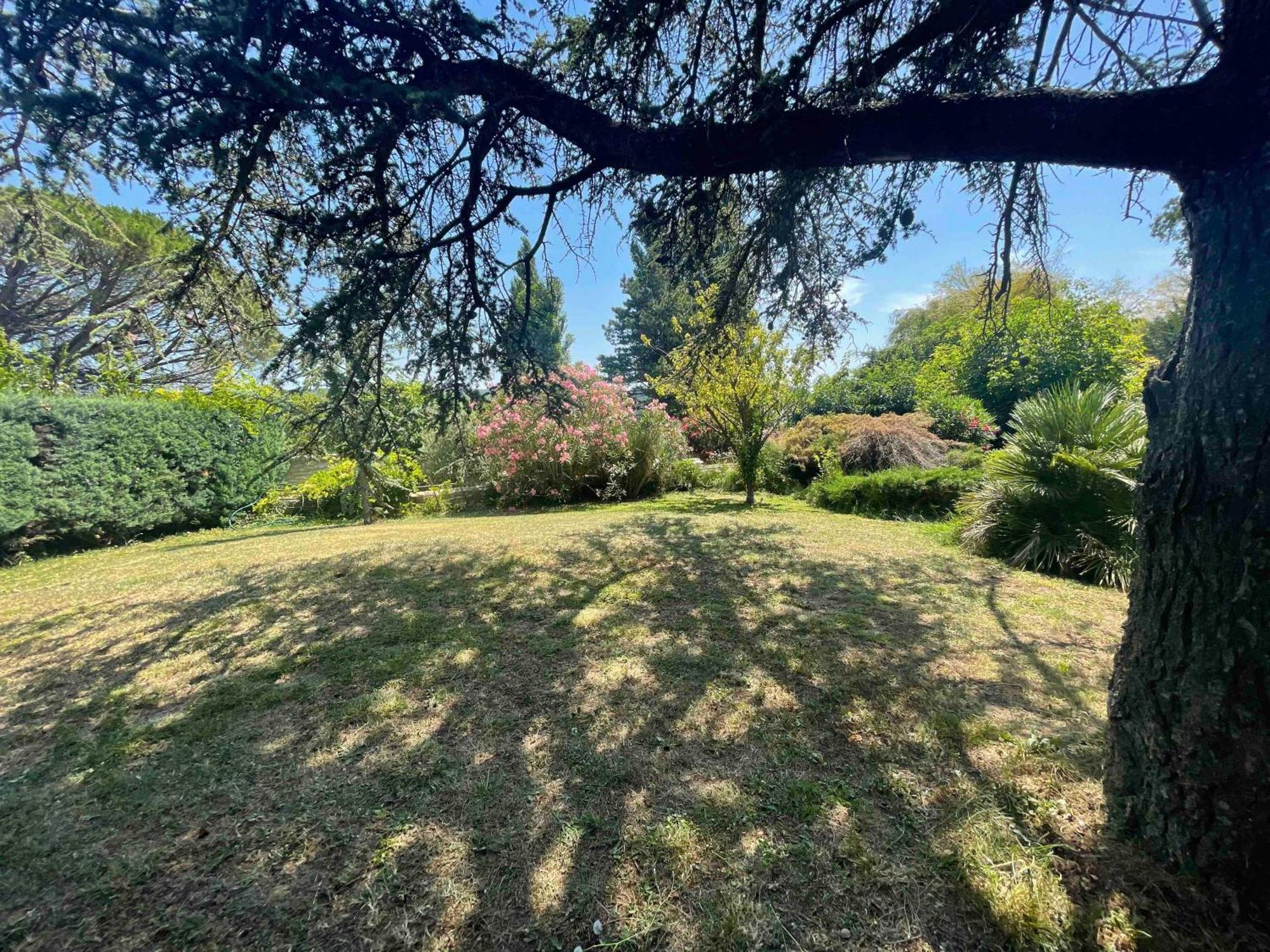 Gites Au Chateau Des Estubiers Les Granges-Gontardes Exterior foto